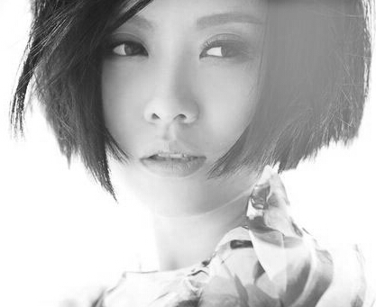 著名歌手姚贝娜因乳腺癌复发病重不治病逝(图)”