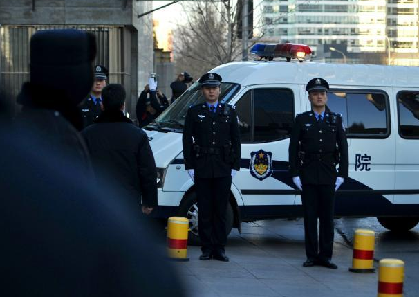 ��Ĭ�涾����ͥ ����ý��ͥ���غ�