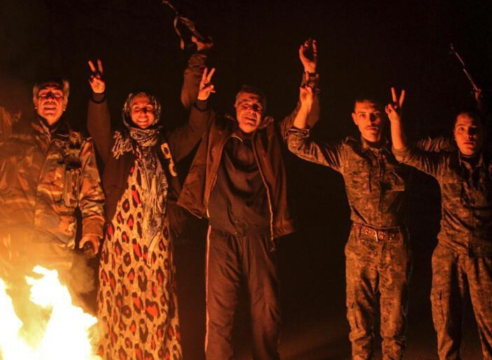 �����ǿ������װ�ո��ư��� С�����������ף��