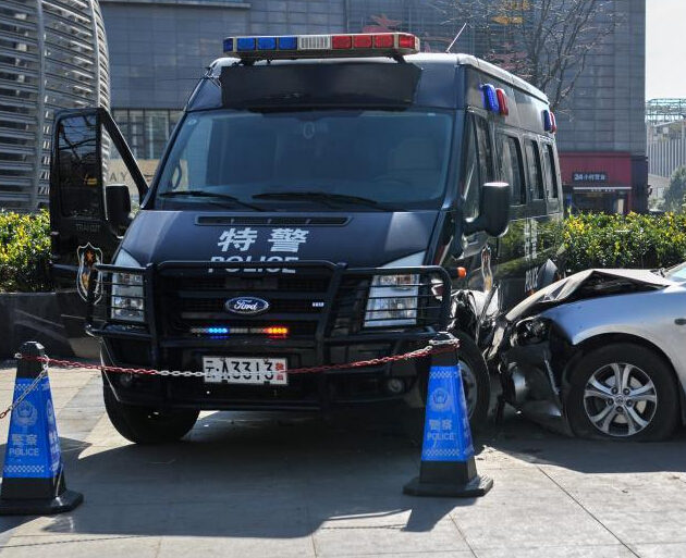 ������ͷ˽�ҳ�ײ���ؾ�ִ�ڳ���Χ�ۡ�