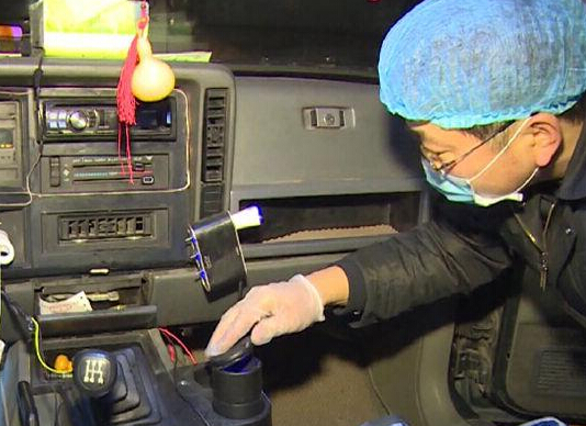 �Ͳ�������ǹʵ��ץ�������Żﻭ���ع⡱