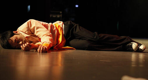 一部“单身”剧黄艺馨成了“第一男主趴””