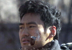 �����Ԭ��ð�ŵ�������Ƭ�Կ��Ϻ����о��С�