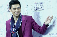 ��̺��װ�����! ɧ�������� �ź�������˭��(ͼ)��