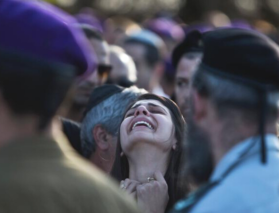 以色列与黎巴嫩边境冲突遇难士兵葬礼举行”