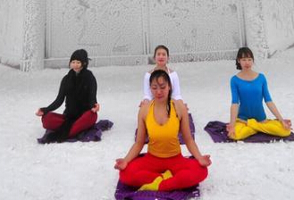 �����żҽ��٤��Ů����ѩ���㡰�Ṧ����