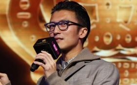 谢霆锋弄哭老板杨受成 Twins合体深情告白”