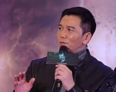 3D《死亡之谜》首映,温兆伦“强吻”黄征”