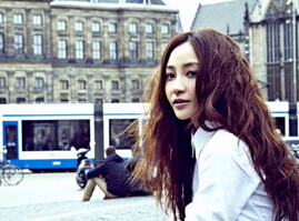 姚笛与友人相约聊新剧 为年后复出做准备(图)”