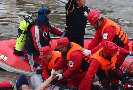 ֱ��̨�帴�˺���׹�ӿͻ��Ѿ��ֳ���