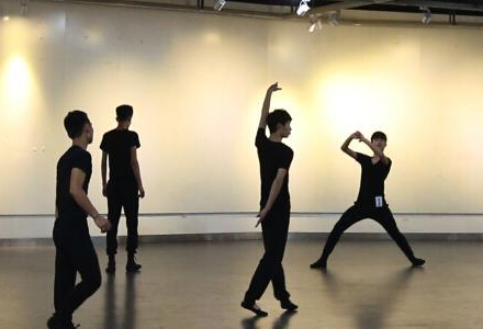 山西艺考全程监控收录音像确保考试公平”