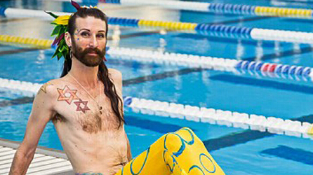 美国举办美人鱼大会 超300名“人鱼“盛装参加”