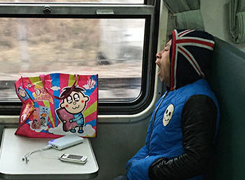 һ���ˡ�����һ�л𳵡�