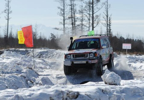 ����ɽ��ѩ�������껪 ԽҰ��Ӣ��ս���ޡ�