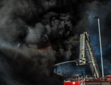 ��Ү·����һ�ҵ��̷������