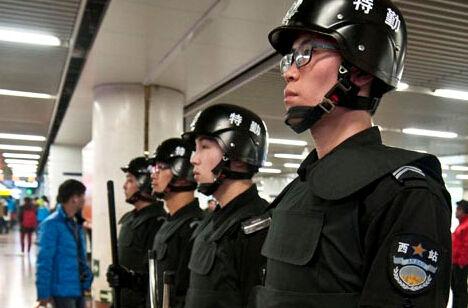 ����װ�������������˵�һ�ߡ�