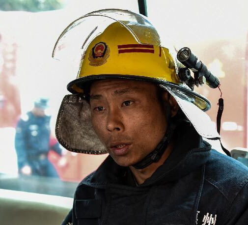 ���е������ߡ����㶫�ݶ���������ٱ�37���Ӿ��˼ǡ�