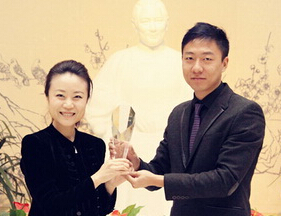 新锐导演王羽成纪录片《Fashion绣》获表彰(图)”