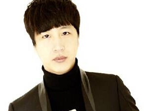 歌手尊华助力公益与爱童行 获杰出贡献奖(图)”