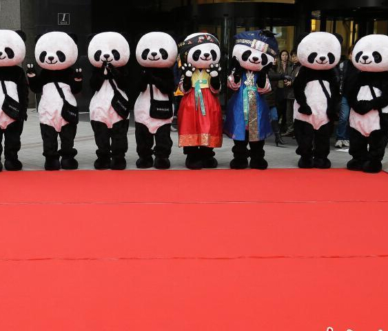 ����һ�ٻ��̳���������è��վ̨�����й��ο͡�