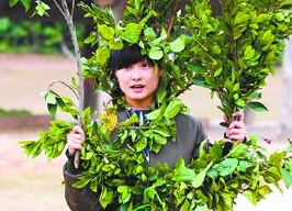 偶像,你的包袱掉了:李宇春“咬人“李易峰“任性“”