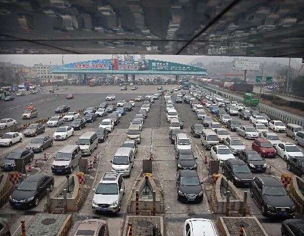 ���ϸ��ٹ�·��ǰӭ�����Ϸ�����˸߷塱