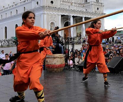 ��˹����Ӿٰ�2015�ꡰ���ִ��ڡ�������