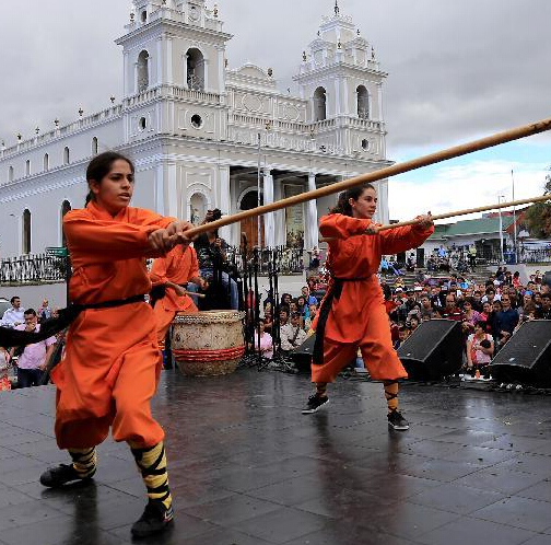 ˹Ӿٰ2015ꡰִڡ