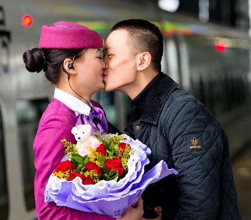 ����·�ϵ����˽� ��վ��������ܰ��