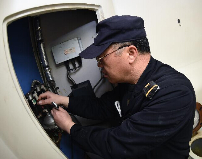 �����г��ϵ���·���ͷ๤����