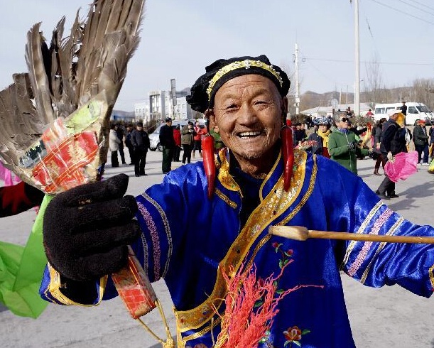 �������죺Ť������ӭ���ڡ�