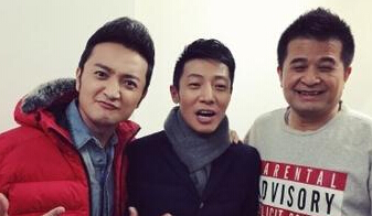 玩儿坏了!春晚主持人自黑“尼思撒毕””