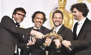 奥斯卡《鸟人》成大赢家 《少年时代》失意”