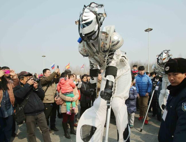 ����������԰���Ǽʴ�Խ�ߡ����οͻ�����