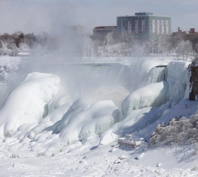 ���Ǽ������ٲ�����ѩ���Ǿ���׳�ۡ�