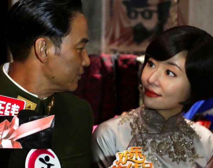 组图:《魔都14号》探班 林心如化身一代名媛”