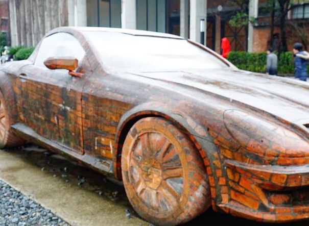 �Ϻ���ͷ��שͷ�ܳ� ���ͱ���·�˳��桱