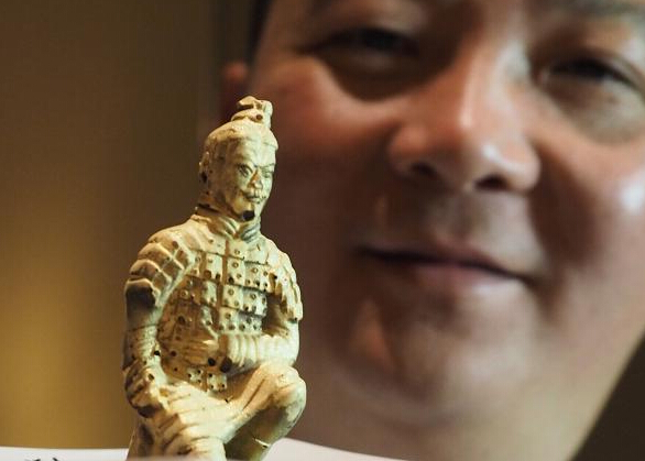 中国烹饪大师洛杉矶制作特型巧克力吸睛”