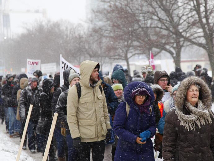 Լ�˴�ѧ���̰չ�������ȡ��н��