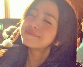 陈妍希陶醉吃汤圆 网友:小笼包变元宵女神(图)”