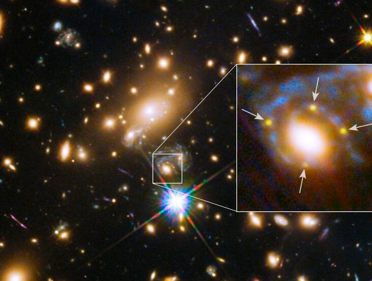 NASA����MACS J1149.6+2223��ϵ����Ƭ��