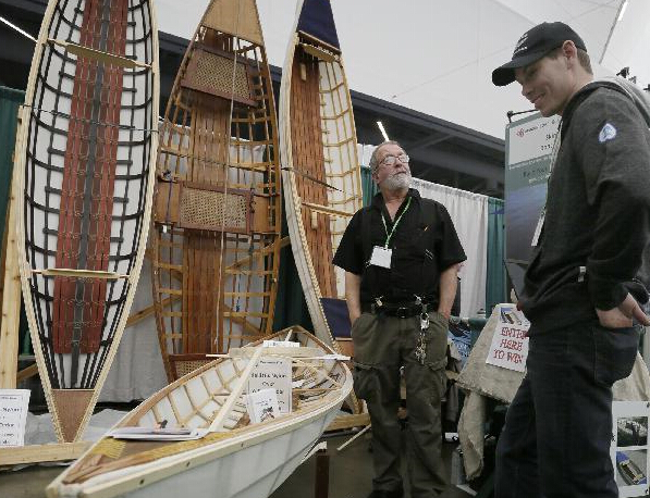 �¸绪���л���̽��������չ��