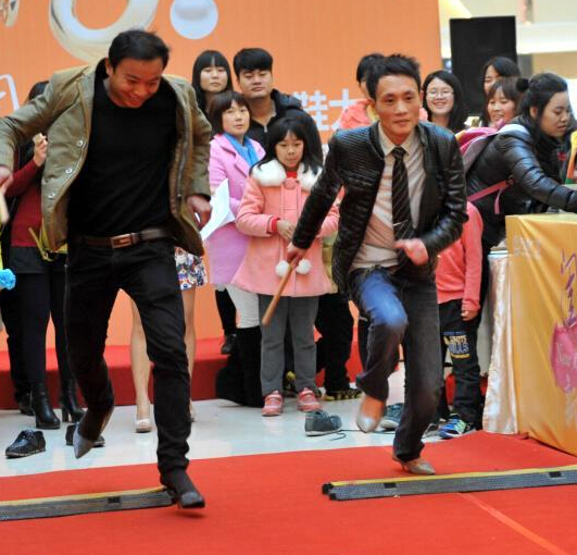 �����̳����˽�������ʿ���߸�Ь������