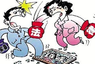 女子怀孕3个月发现丈夫有外遇 被打后跳下四楼”