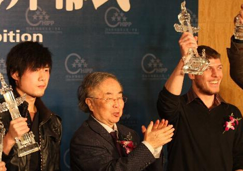 著名摄影家吕厚民去世”