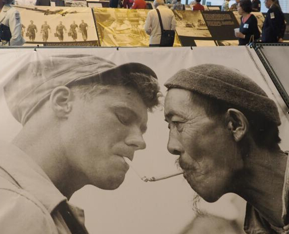 �����Ҽ��䡷ͼƬչ�߽���������������ۡ�