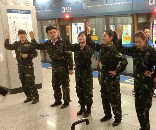 ����������߷����ݽ����ٿ�����