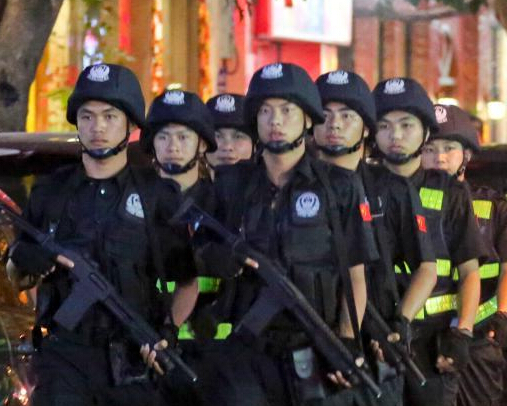 �������Ǿ�����չ��װѲ�ߡ�