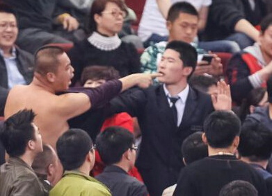 CBA�ܾ������ĳ� ���Կ�̨������ͻ��