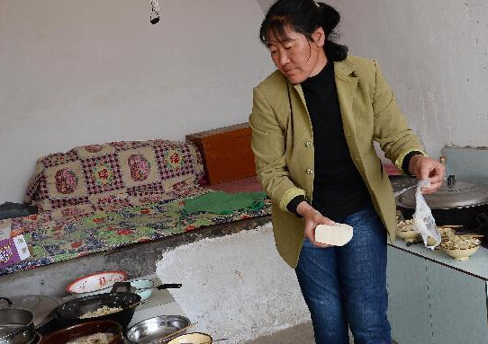 �����ڻ�����ԭ������Ů��ʦ��